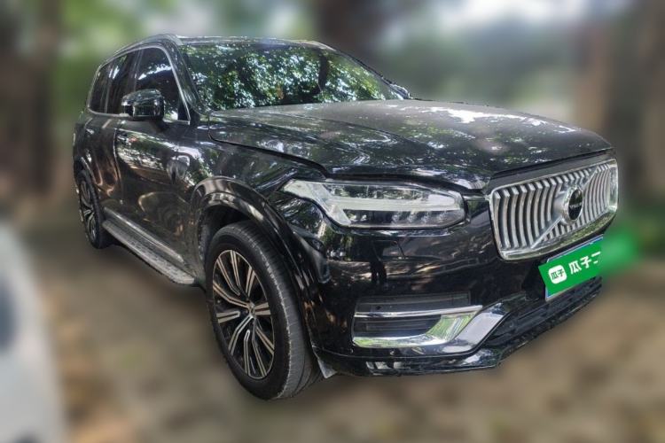 Used Volvo XC90 2020 T6 Zhiyi Luxury 7-Seater Front Right 45 Deg