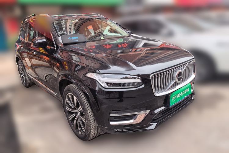 Used Volvo XC90 2020 T5 SmartDrive Luxury 7-Seater Front Right 45 Deg