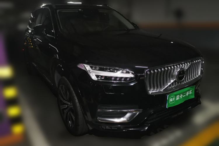 Used Volvo XC90 2020 T6 Zhiyi Luxury 7-Seater Front Right 45 Deg