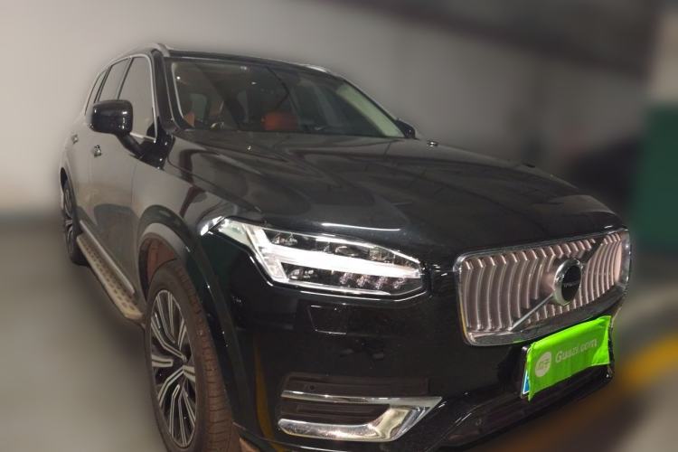 Used Volvo XC90 2020 T6 Zhiyi Luxury 7-Seater Front Right 45 Deg