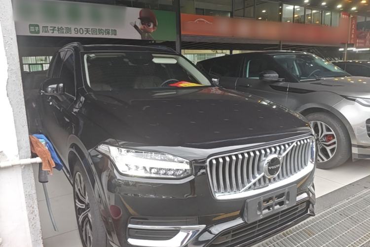 Used Volvo XC90 2020 Facelifted T6 Zhiya Luxury 7-Seater Front Right 45 Deg