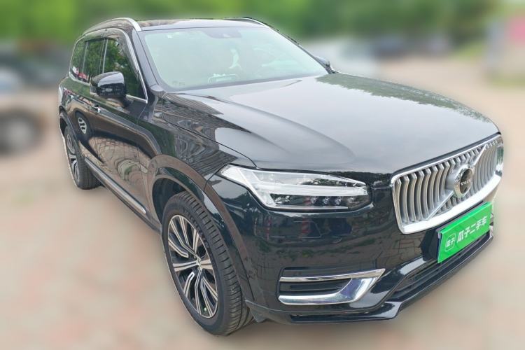 Used Volvo XC90 2020 T6 Zhiya Luxury 7-Seater Front Right 45 Deg
