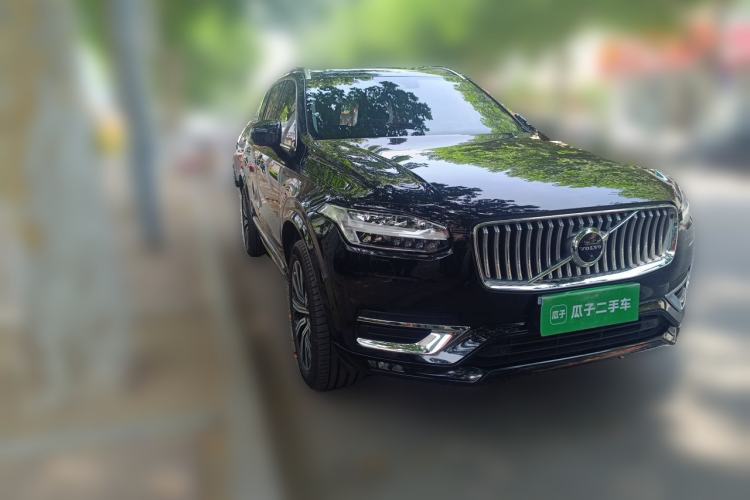 Used Volvo XC90 2020 Facelifted T6 Zhiya Luxury 7-Seater Front Right 45 Deg