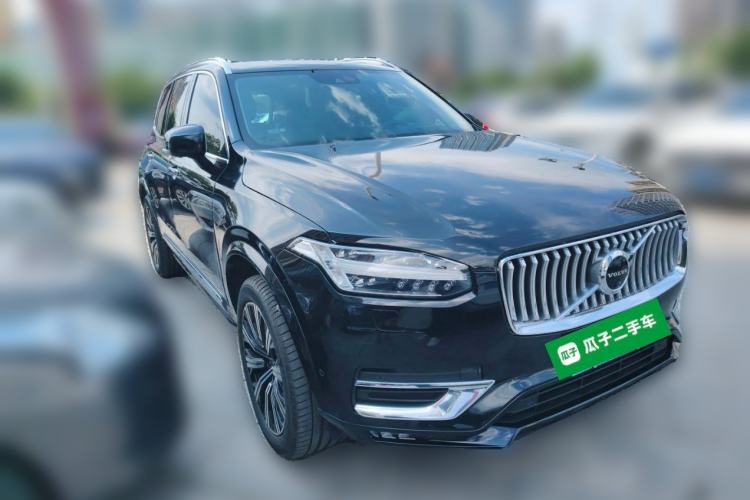 Used Volvo XC90 2020 T6 Zhiya Luxury 7-Seater Front Right 45 Deg