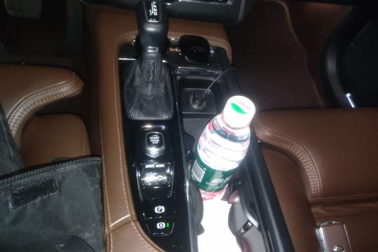 Used Volvo XC90 2020 T6 Zhiya Luxury 7-Seater Gear Lever