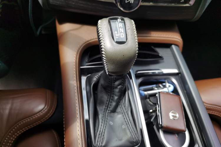 Used Volvo XC90 2020 T6 Zhiya Luxury 7-Seater Gear Lever