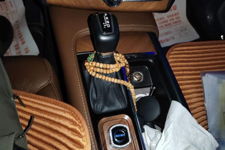 Used Volvo XC90 2020 Facelifted T6 Zhiyi Luxury 7-Seater Gear Lever