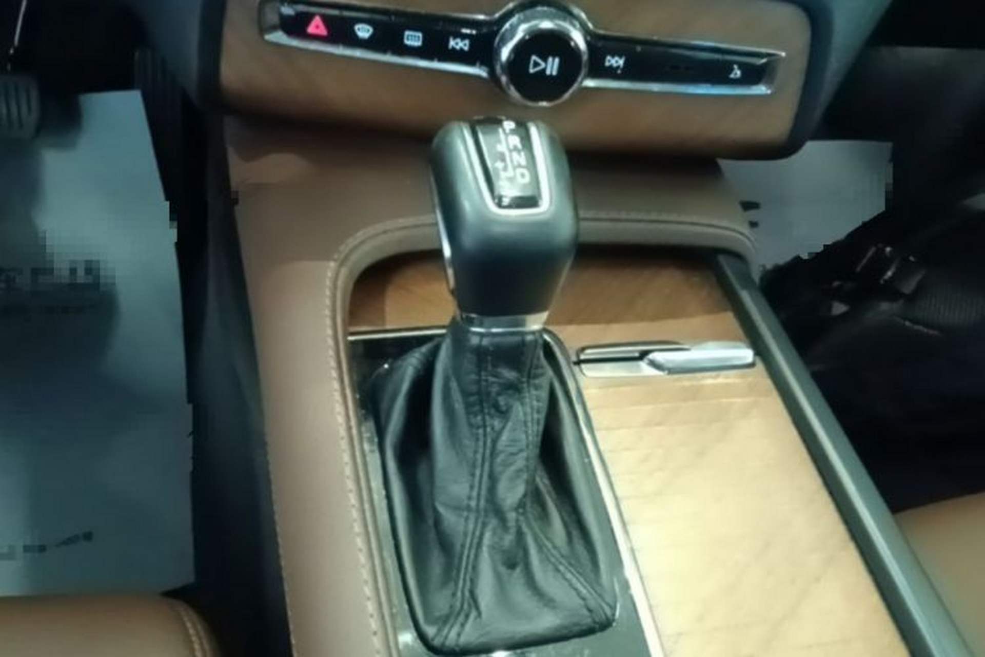 Used Volvo XC90 2020 T6 Zhiyi Luxury 7-Seater Gear Lever