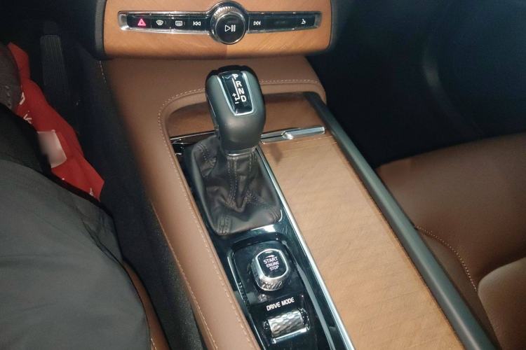 Used Volvo XC90 2020 T6 Zhiyi Luxury 7-Seater Gear Lever