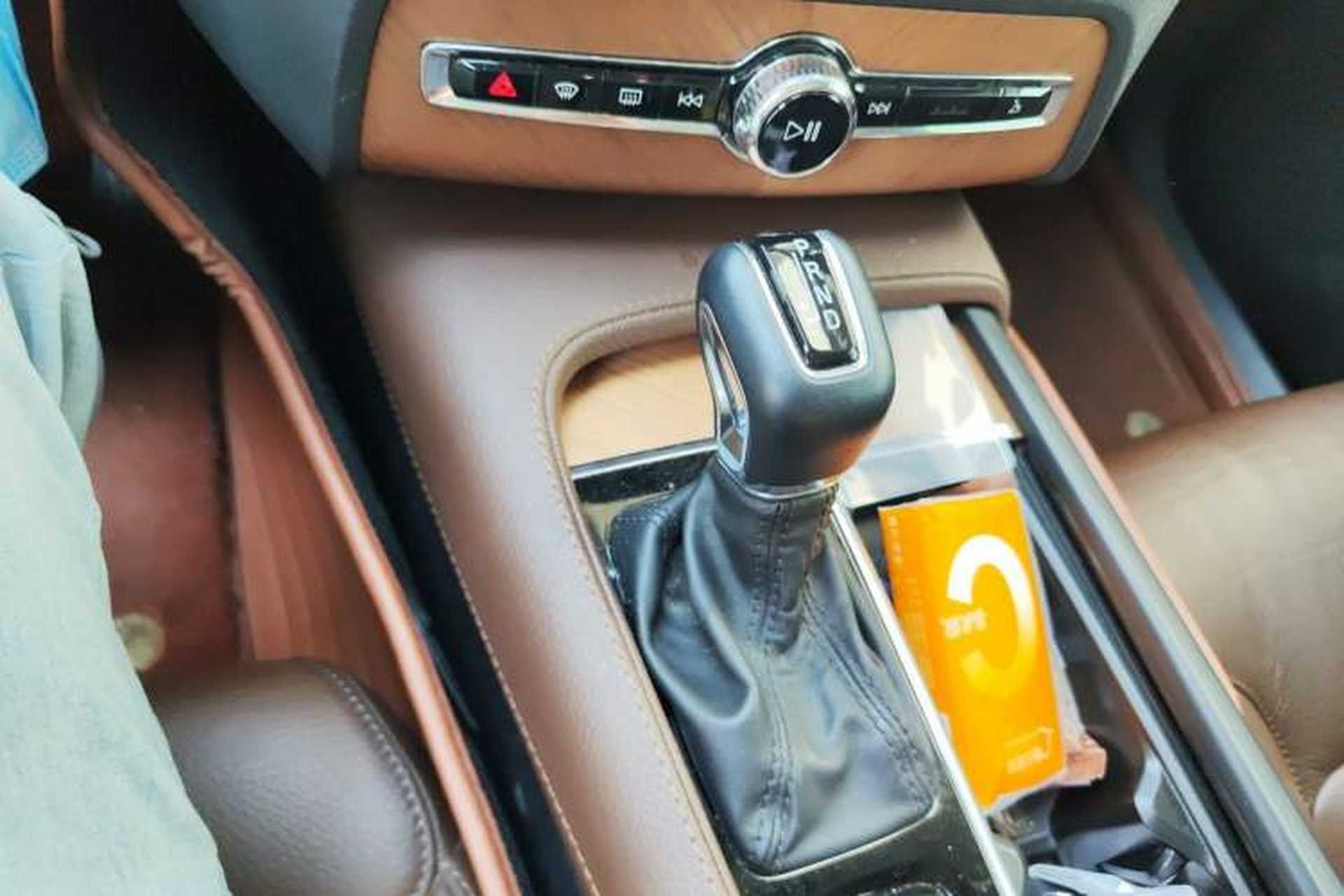Used Volvo XC90 2020 T6 Zhiyi Luxury 7-Seater Gear Lever