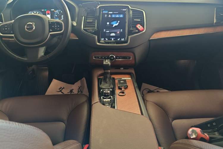 Used Volvo XC90 2020 Facelifted T6 Zhiyi Luxury 7-Seater Gear Lever