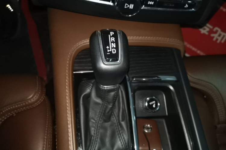 Used Volvo XC90 2020 T6 Zhiya Luxury 7-Seater Gear Lever