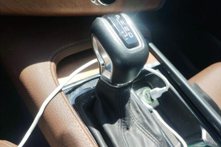 Used Volvo XC90 2020 T6 Zhiyi Luxury 7-Seater Gear Lever