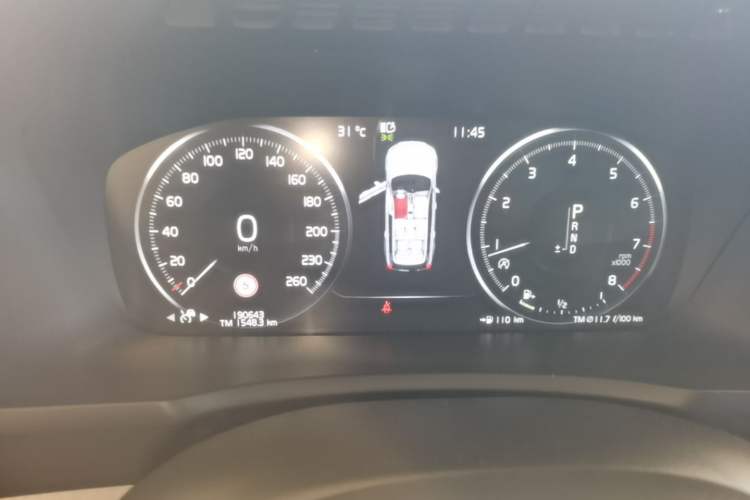 Used Volvo XC90 2020 T5 SmartDrive Luxury 7-Seater Instrument Cluster