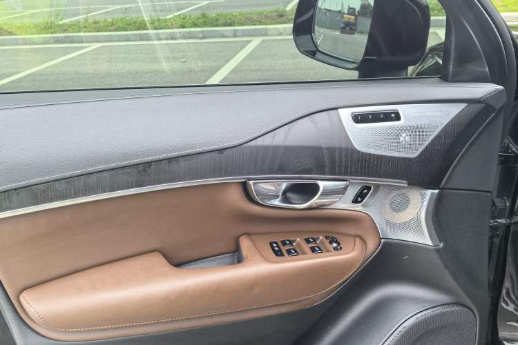 Used Volvo XC90 2020 Facelifted T6 Zhiya Luxury 7-Seater Interior 15