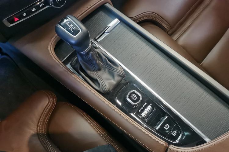 Used Volvo XC90 2020 Facelifted T6 Zhiya Luxury 7-Seater Interior 3