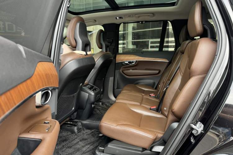 Used Volvo XC90 2020 Facelifted T6 Zhiyi Luxury 7-Seater Interior 4