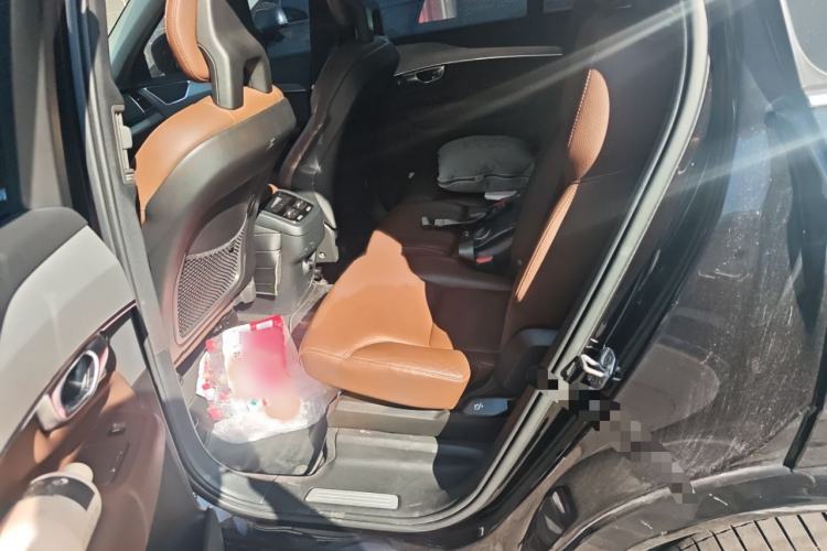 Used Volvo XC90 2020 T5 SmartDrive Luxury 7-Seater Interior 4
