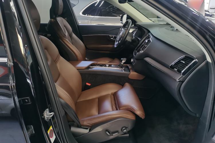 Used Volvo XC90 2020 Facelifted T6 Zhiya Luxury 7-Seater Interior 6