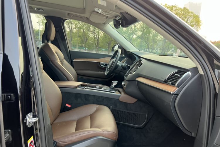 Used Volvo XC90 2020 T6 Zhiyi Luxury 7-Seater Interior 6