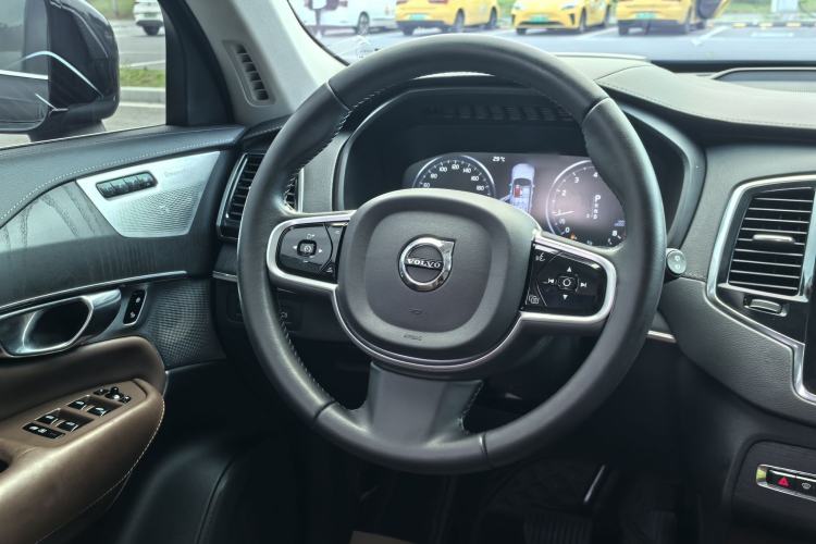 Used Volvo XC90 2020 Facelifted T6 Zhiya Luxury 7-Seater Interior 7