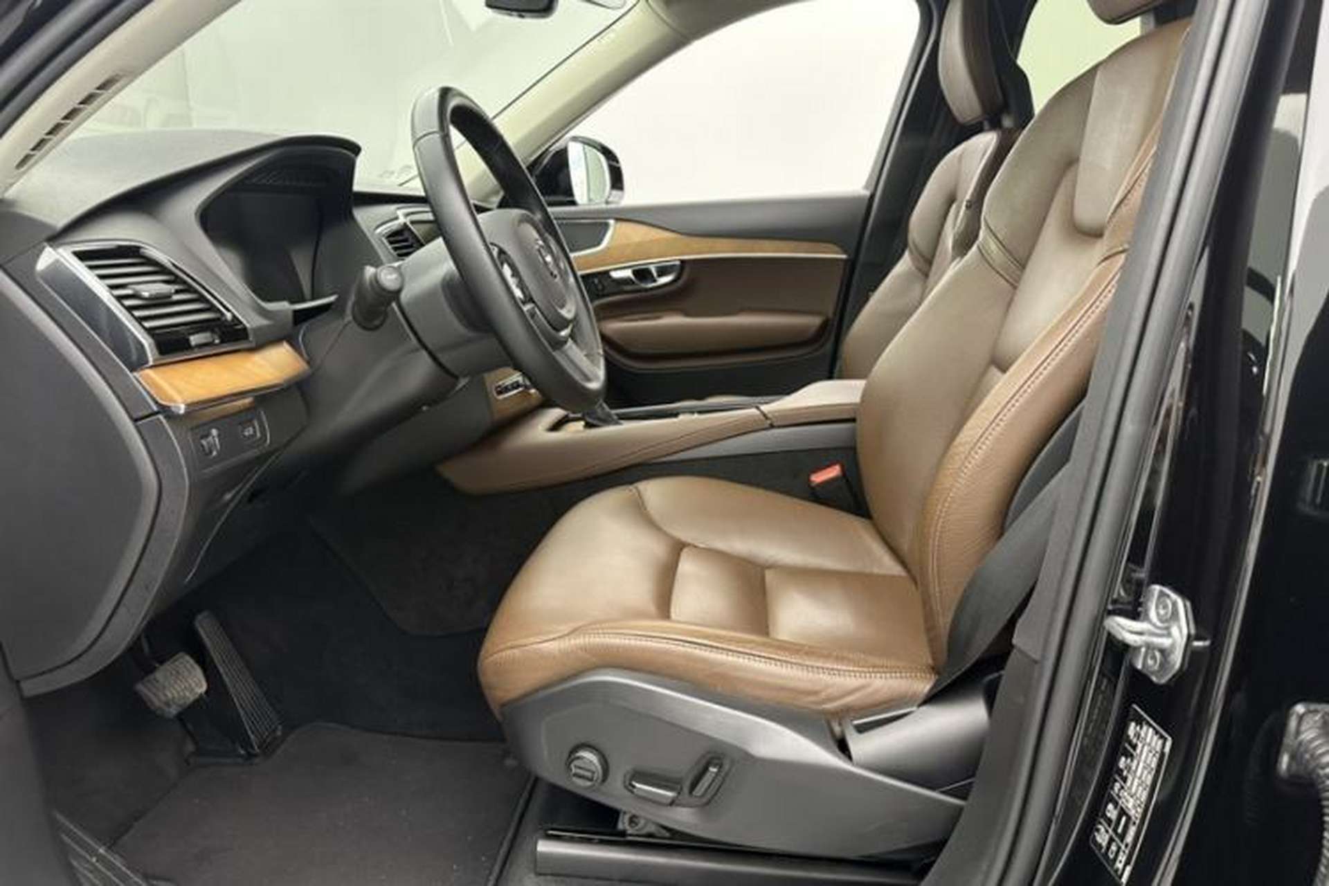 Used Volvo XC90 2020 Facelifted T6 Zhiyi Luxury 7-Seater Left Front Seat