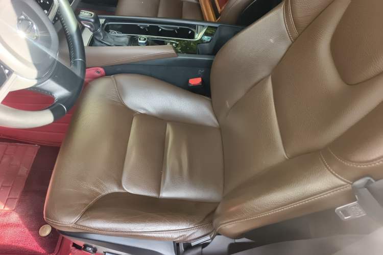 Used Volvo XC90 2020 T5 SmartDrive Luxury 7-Seater Left Front Seat