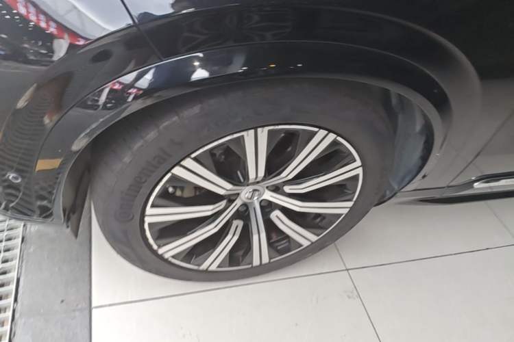 Used Volvo XC90 2020 Facelifted T6 Zhiya Luxury 7-Seater Left Front Wheel Hub