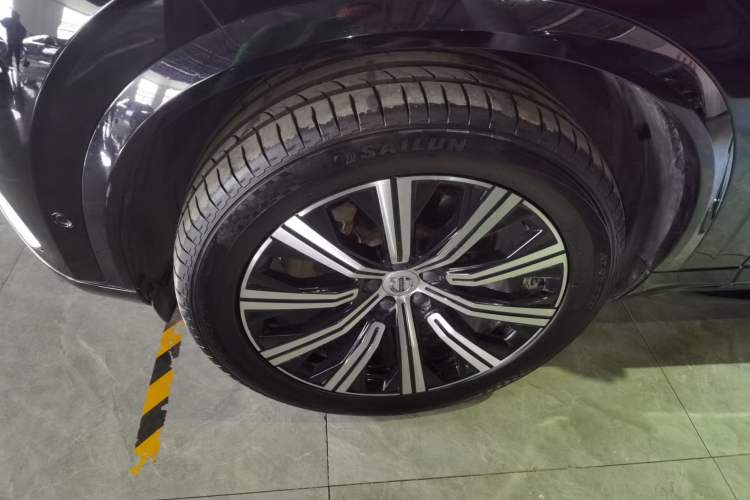 Used Volvo XC90 2020 T6 Zhiya Luxury 7-Seater Left Front Wheel Hub