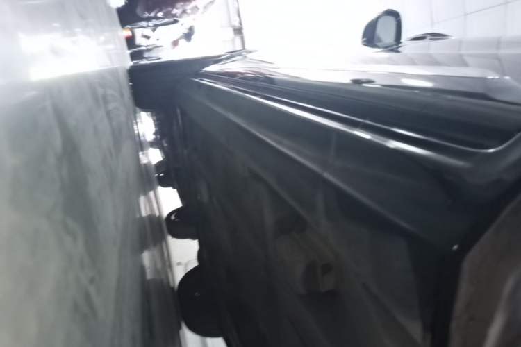 Used Volvo XC90 2020 Facelifted T6 Zhiyi Luxury 7-Seater Left Side Sill