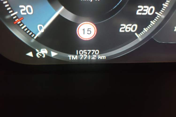 Used Volvo XC90 2020 Facelifted T6 Zhiyi Luxury 7-Seater Odometer Close Up