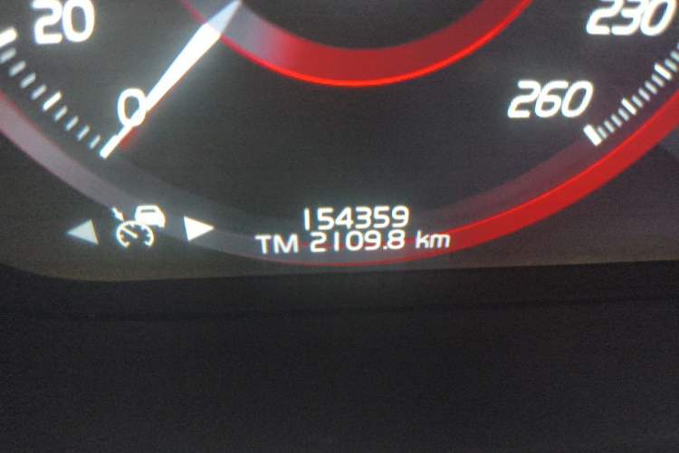 Used Volvo XC90 2020 Facelifted T6 Zhiyi Luxury 7-Seater Odometer Close Up