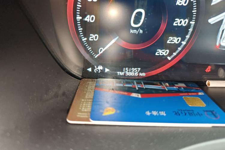 Used Volvo XC90 2020 Facelifted T6 Zhiyi Luxury 7-Seater Odometer Close Up