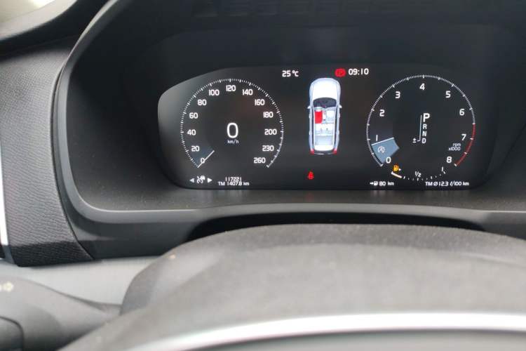 Used Volvo XC90 2020 T5 Smart Drive Luxury Edition 5 Seats Odometer Close Up