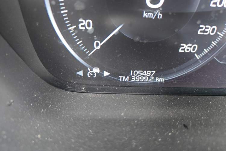 Used Volvo XC90 2020 T6 Zhiyi Luxury 7-Seater Odometer Close Up