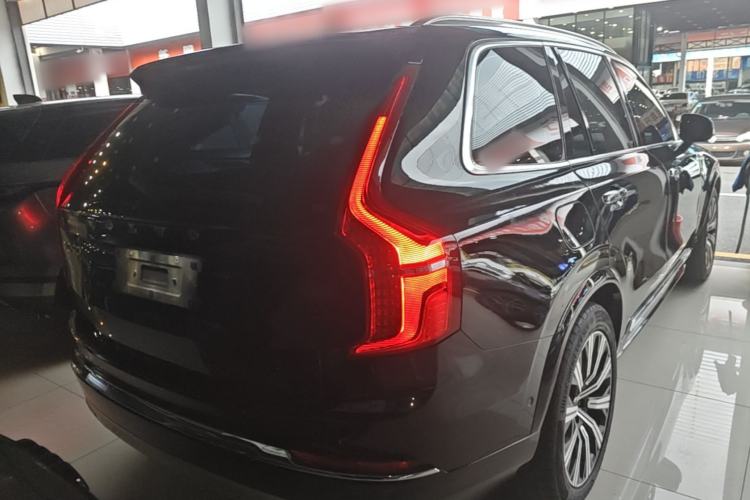 Used Volvo XC90 2020 Facelifted T6 Zhiya Luxury 7-Seater Rear Right 45 Deg