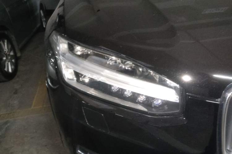 Used Volvo XC90 2020 T6 Zhiya Luxury 7-Seater Right Front Headlight
