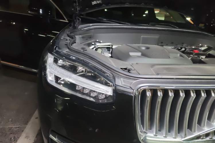 Used Volvo XC90 2020 Facelifted T6 Zhiyi Luxury 7-Seater Right Front Headlight