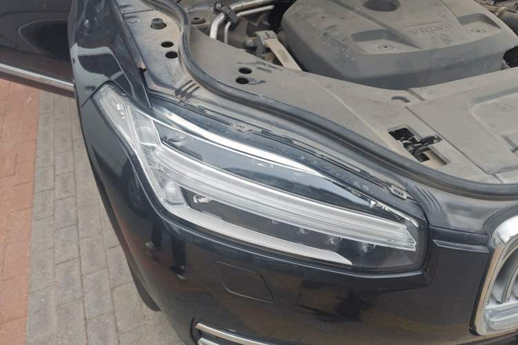 Used Volvo XC90 2020 T6 Zhiyi Luxury 7-Seater Right Front Headlight