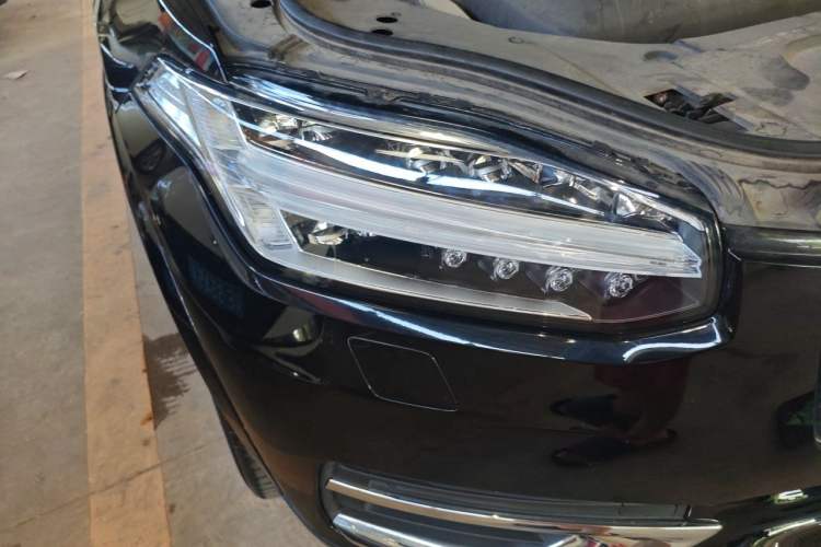 Used Volvo XC90 2020 Facelift T6 Zhiya Sport Edition 7-Seater Right Front Headlight