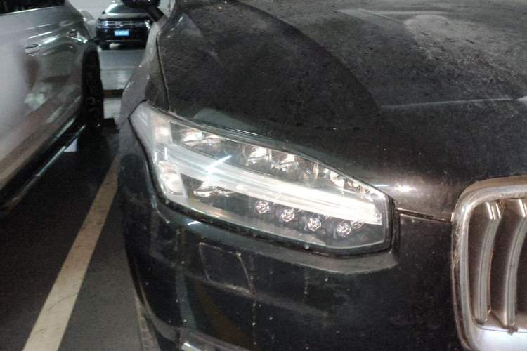 Used Volvo XC90 2020 T6 Zhiya Luxury 7-Seater Right Front Headlight
