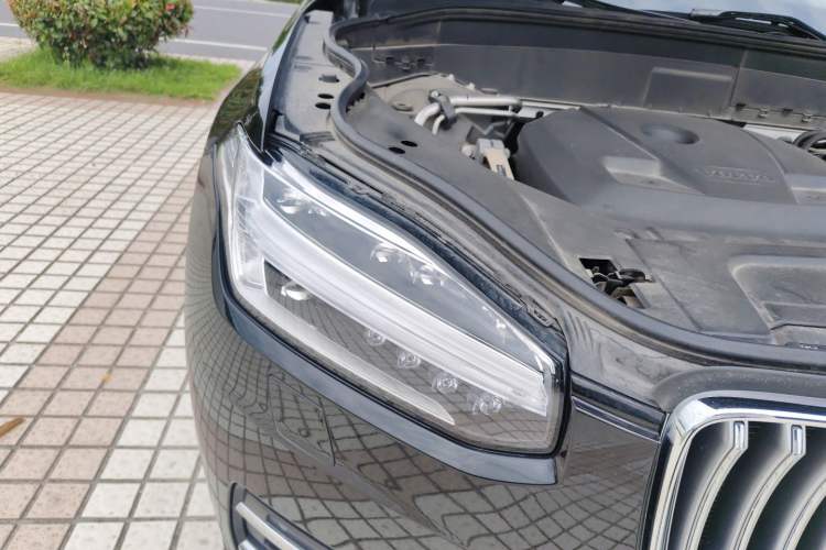 Used Volvo XC90 2020 T6 Zhiya Luxury 7-Seater Right Front Headlight