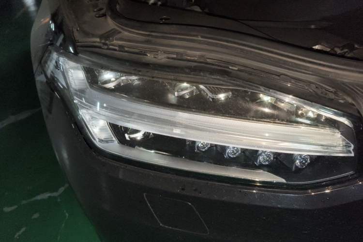 Used Volvo XC90 2020 T6 Zhiyi Luxury 7-Seater Right Front Headlight