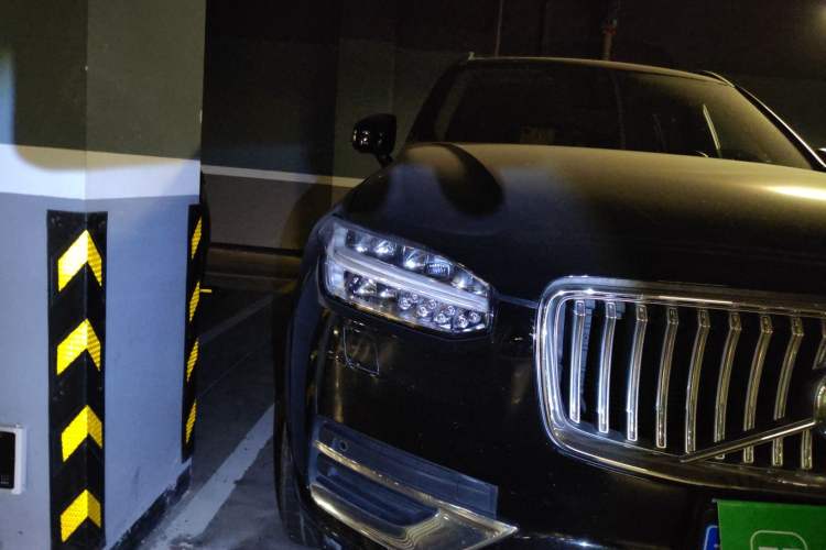 Used Volvo XC90 2020 T6 Zhiyi Luxury 7-Seater Right Front Headlight