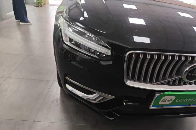 Used Volvo XC90 2020 T6 Zhiyi Luxury 7-Seater Right Front Headlight