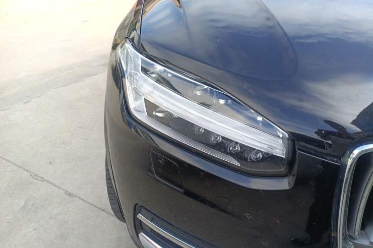 Used Volvo XC90 2020 T6 Zhiyi Luxury 7-Seater Right Front Headlight