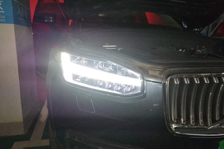 Used Volvo XC90 2020 T6 Zhiya Luxury 7-Seater Right Front Headlight