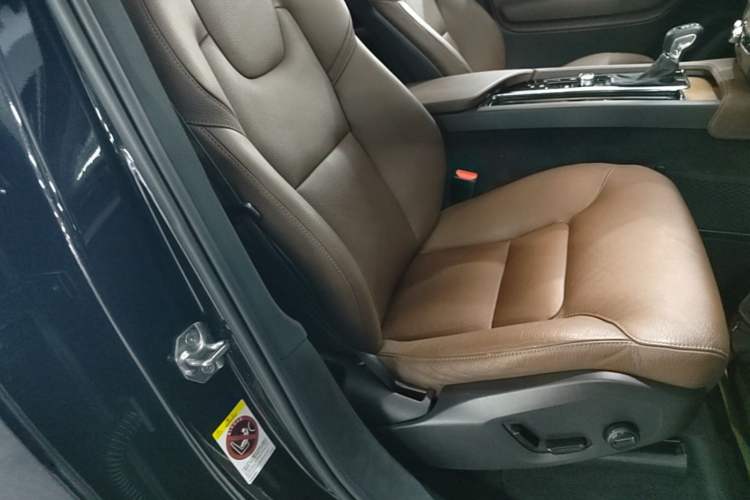 Used Volvo XC90 2020 T6 Zhiyi Luxury 7-Seater Right Front Seat