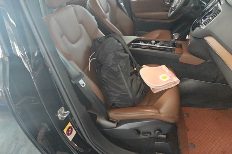 Used Volvo XC90 2020 T6 Zhiyi Luxury 7-Seater Right Front Seat