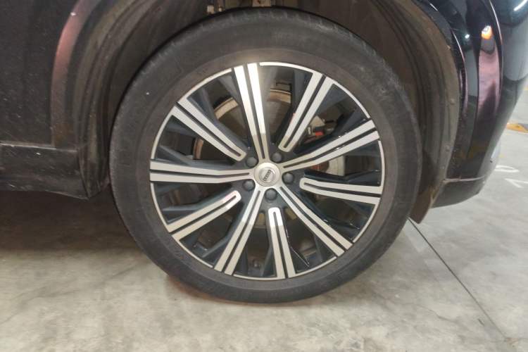 Used Volvo XC90 2020 Facelifted T6 Zhiyi Luxury 7-Seater Right Front Wheel Hub